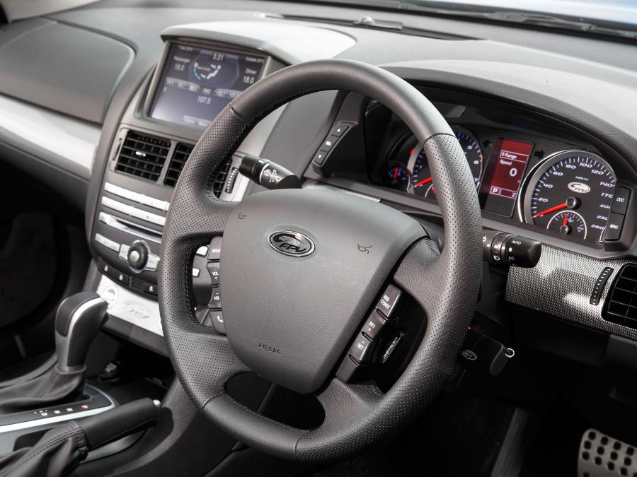 Панель приборов FPV GS 2012 года  (фото 13 из 16)